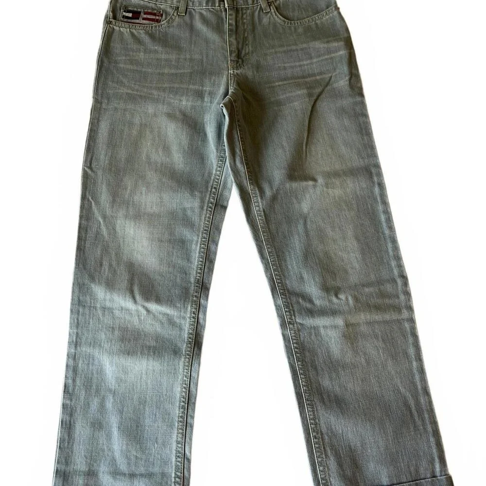 NWT Tommy Hilfiger Jeans Mens Size 2 Light Wash Straight Leg Five Pocket‎ Casual